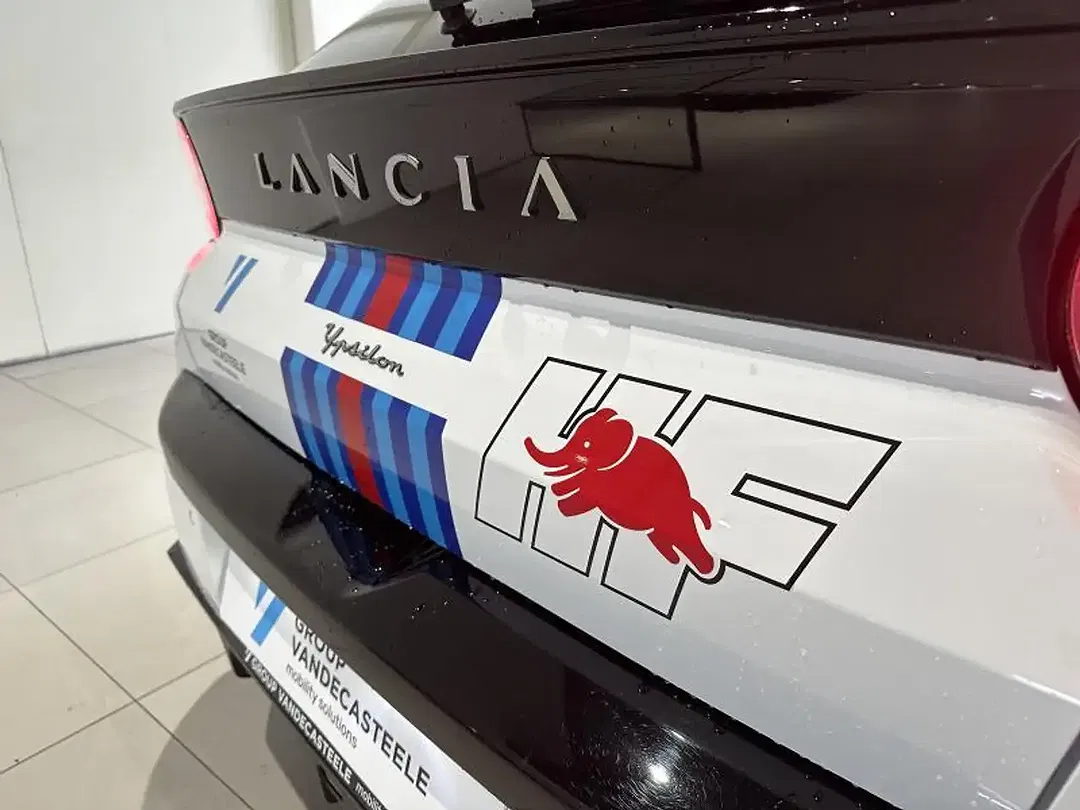 Lancia Ypsilon Hybrid LX - Thumbnail 4