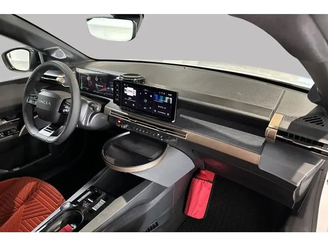 Lancia Ypsilon Hybrid LX - Thumbnail 6