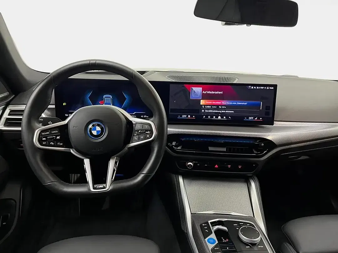 BMW i4 M Sport - Thumbnail 11
