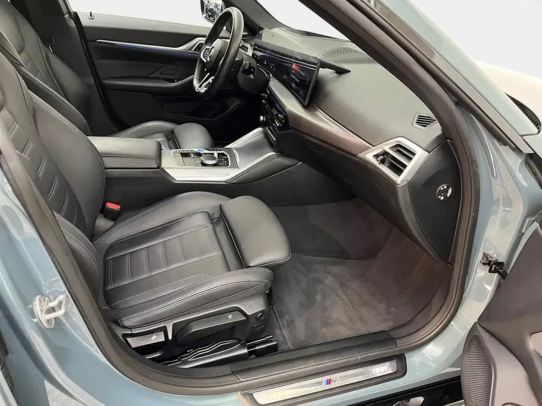 BMW i4 M Sport - Thumbnail 13