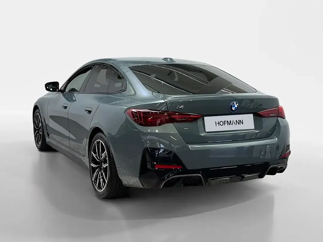 BMW i4 M Sport - Thumbnail 4