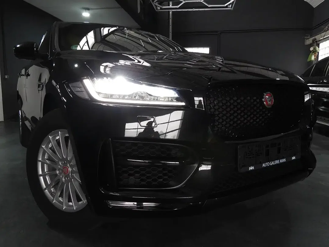 Jaguar F-Pace 4x4 R-Sport - Afbeelding 1