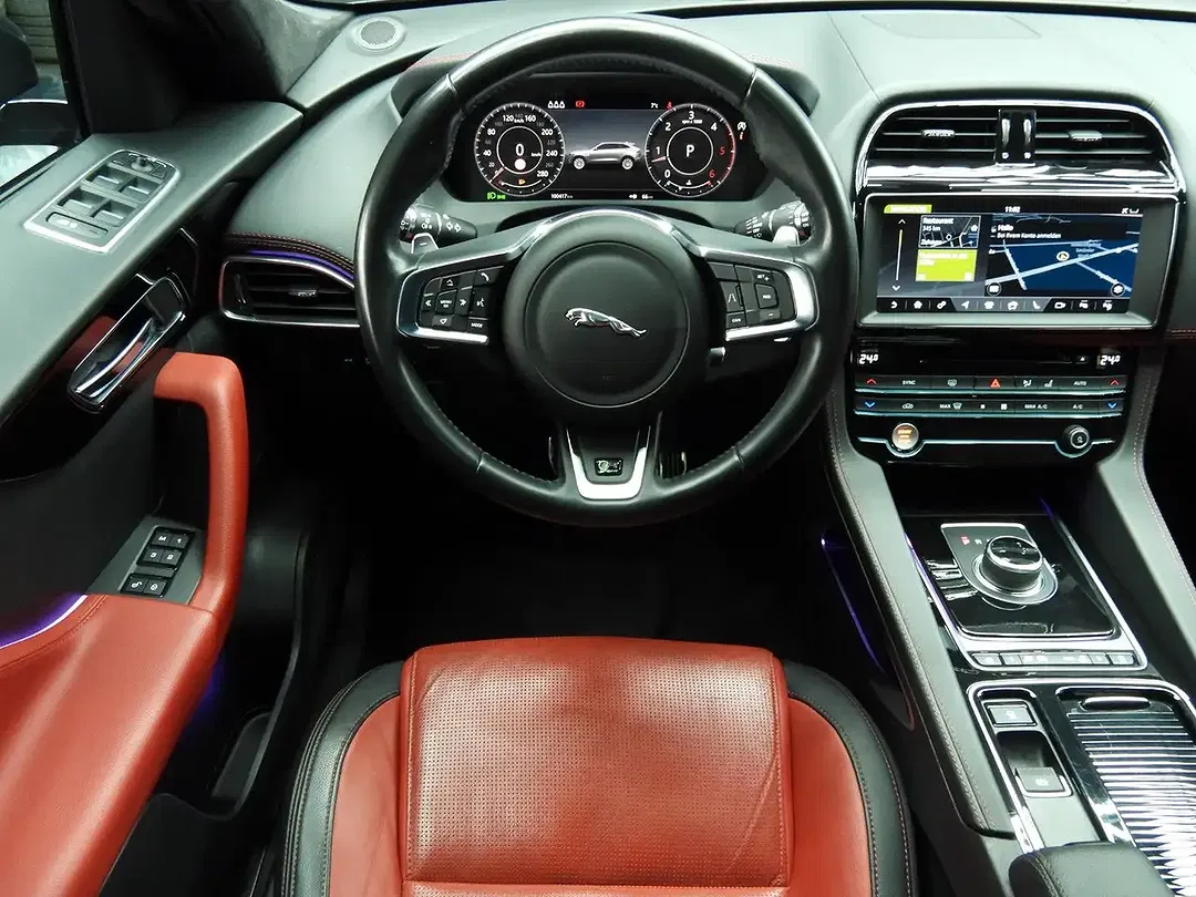 Jaguar F-Pace 4x4 R-Sport - Thumbnail 14