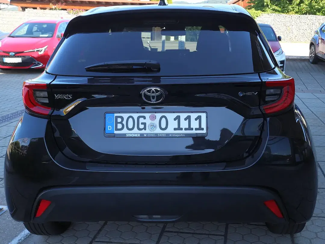 Toyota Yaris Hybrid Teamplayer - Thumbnail 7