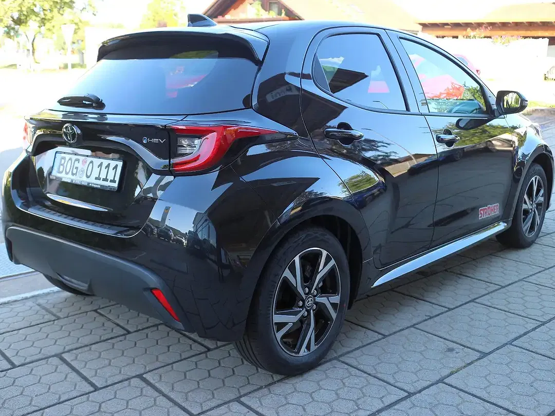 Toyota Yaris Hybrid Teamplayer - Thumbnail 9