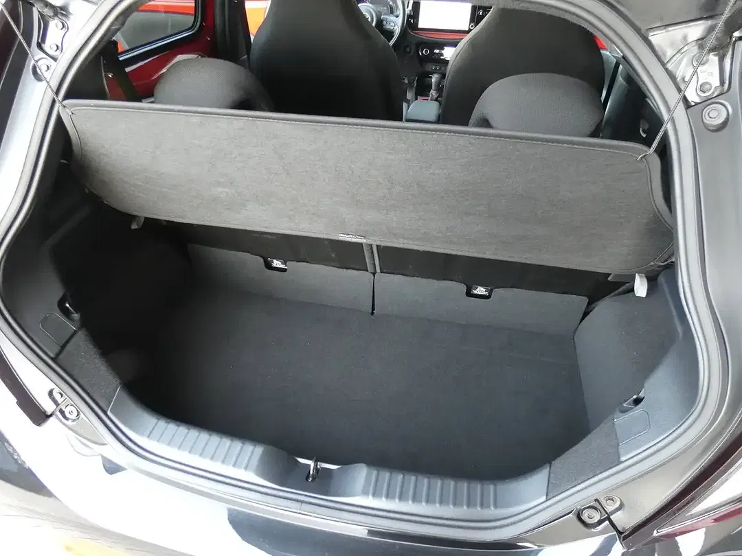 Toyota Aygo X CVT - Thumbnail 11