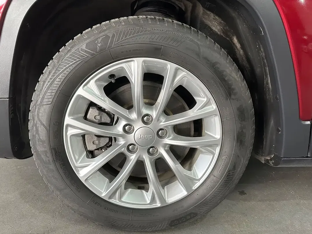 Jeep Cherokee Longitude - Thumbnail 9