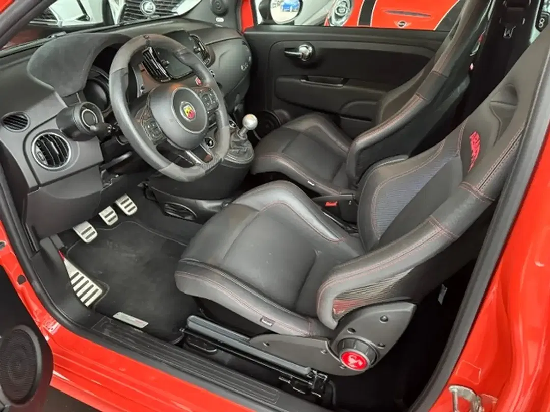 Abarth 695 - Thumbnail 13