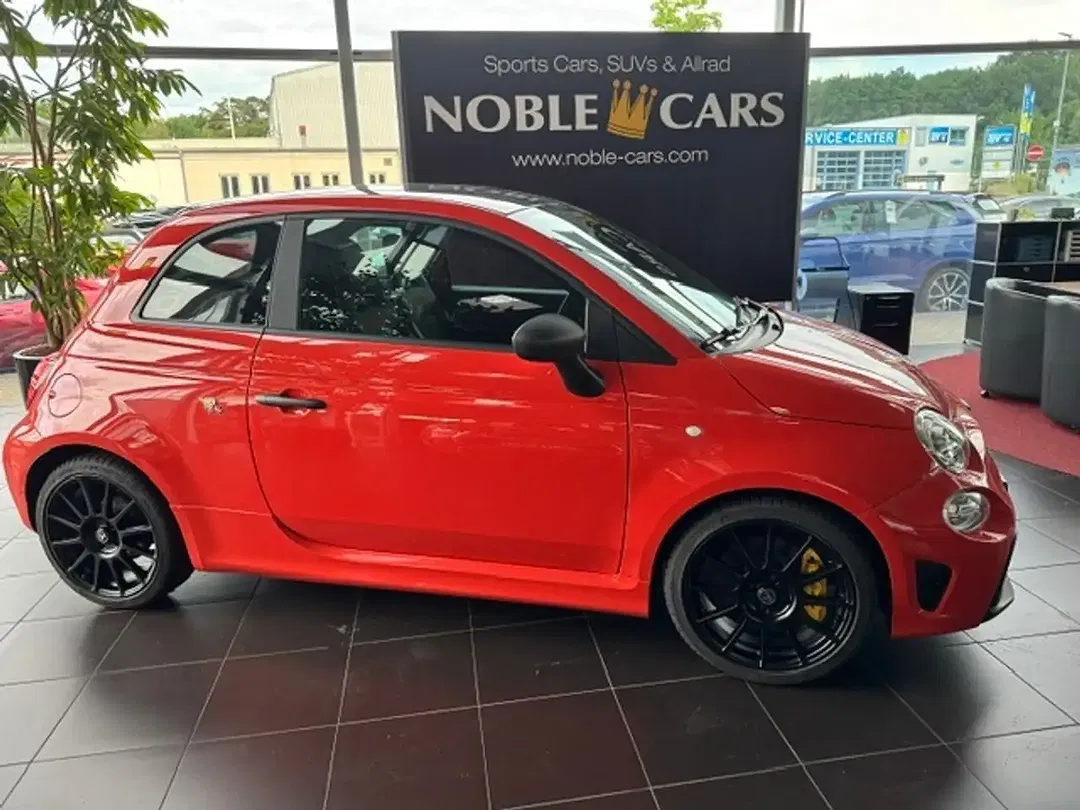 Abarth 695 - Thumbnail 9