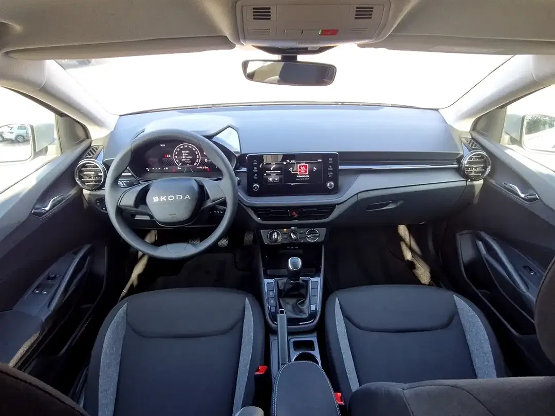 Skoda Fabia 1.0 TSI Drive - Thumbnail 10