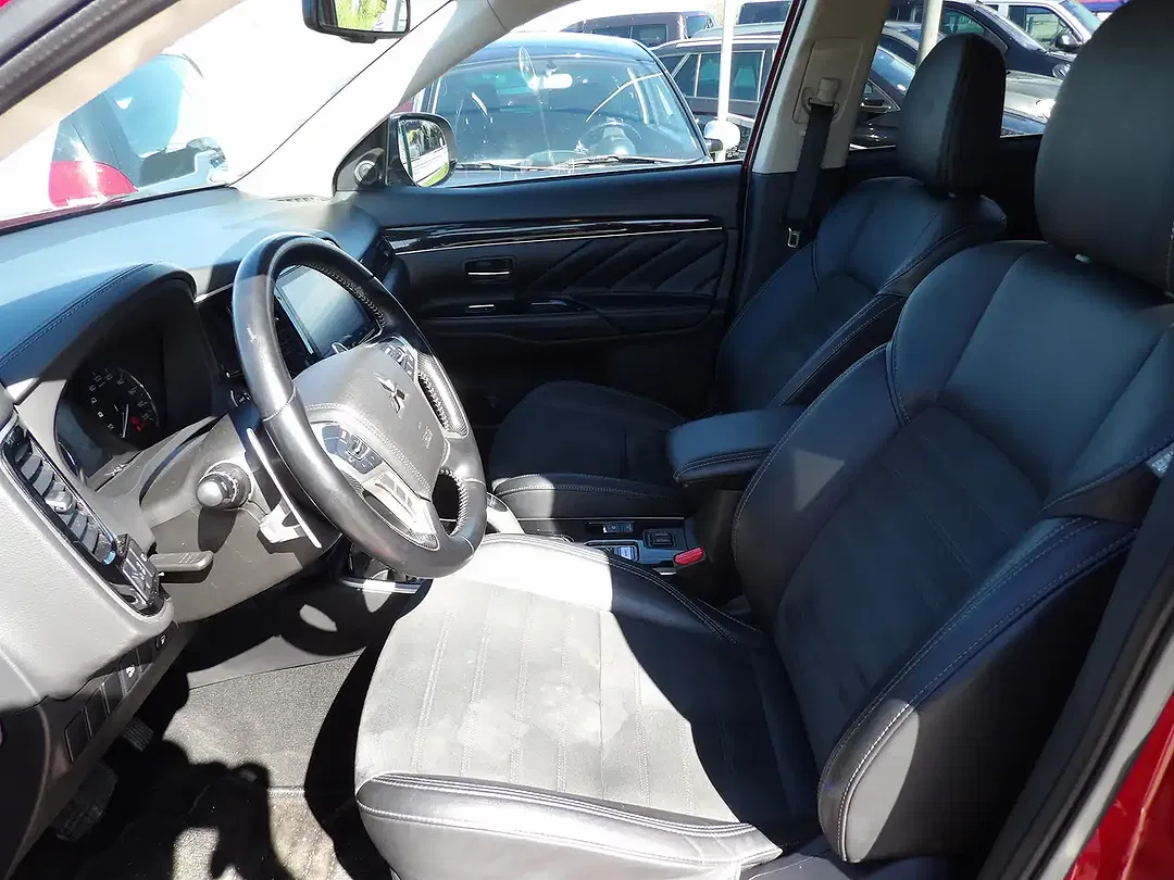 Mitsubishi Outlander PHEV AUT 4WD Spirit - Thumbnail 12