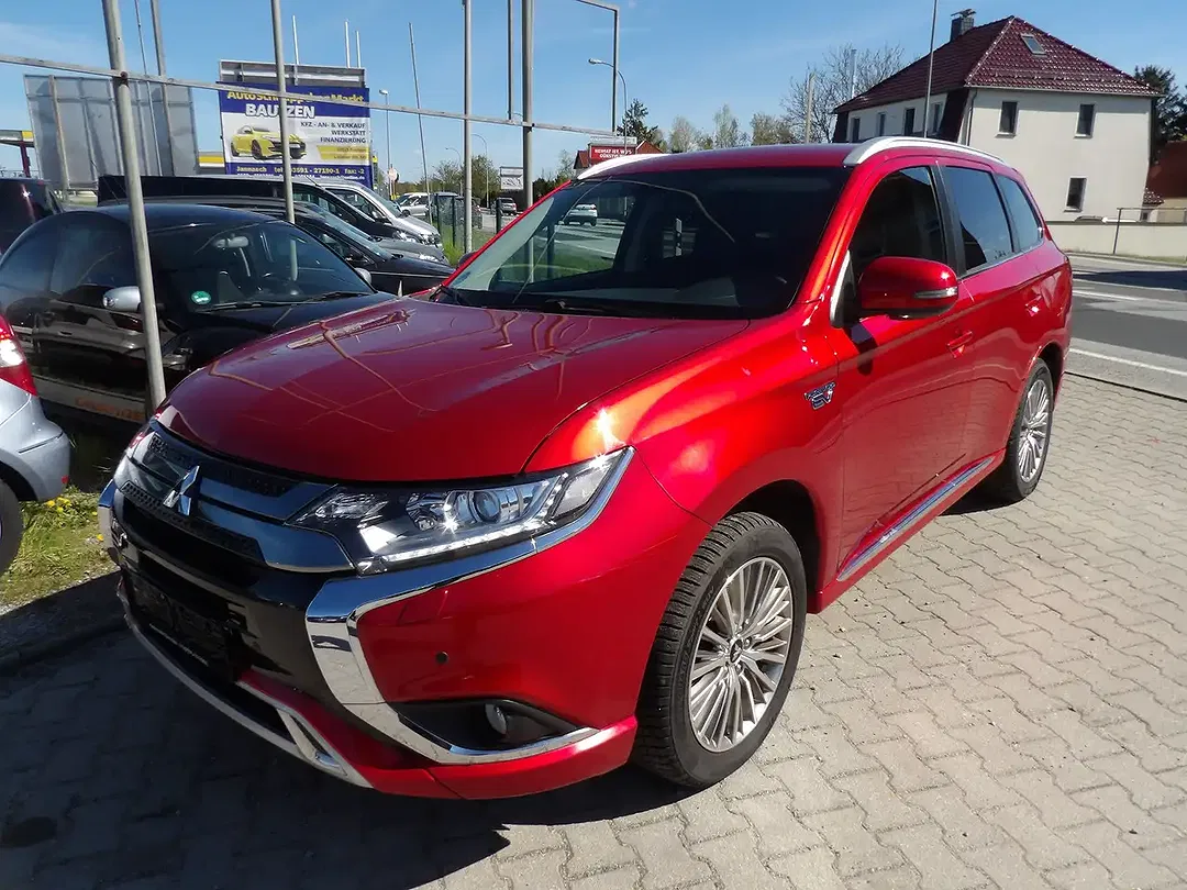 Mitsubishi Outlander PHEV AUT 4WD Spirit - Thumbnail 3