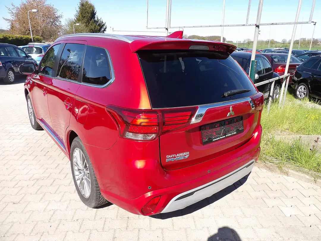 Mitsubishi Outlander PHEV AUT 4WD Spirit - Thumbnail 5