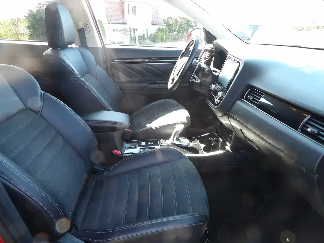 Mitsubishi Outlander PHEV AUT 4WD Spirit - Thumbnail 8