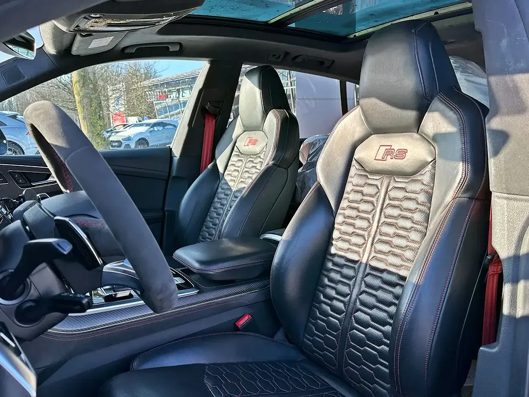 Audi RS Q8 quattro - Thumbnail 11