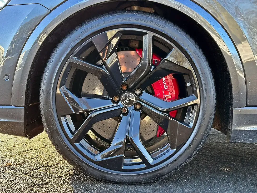 Audi RS Q8 quattro - Thumbnail 5