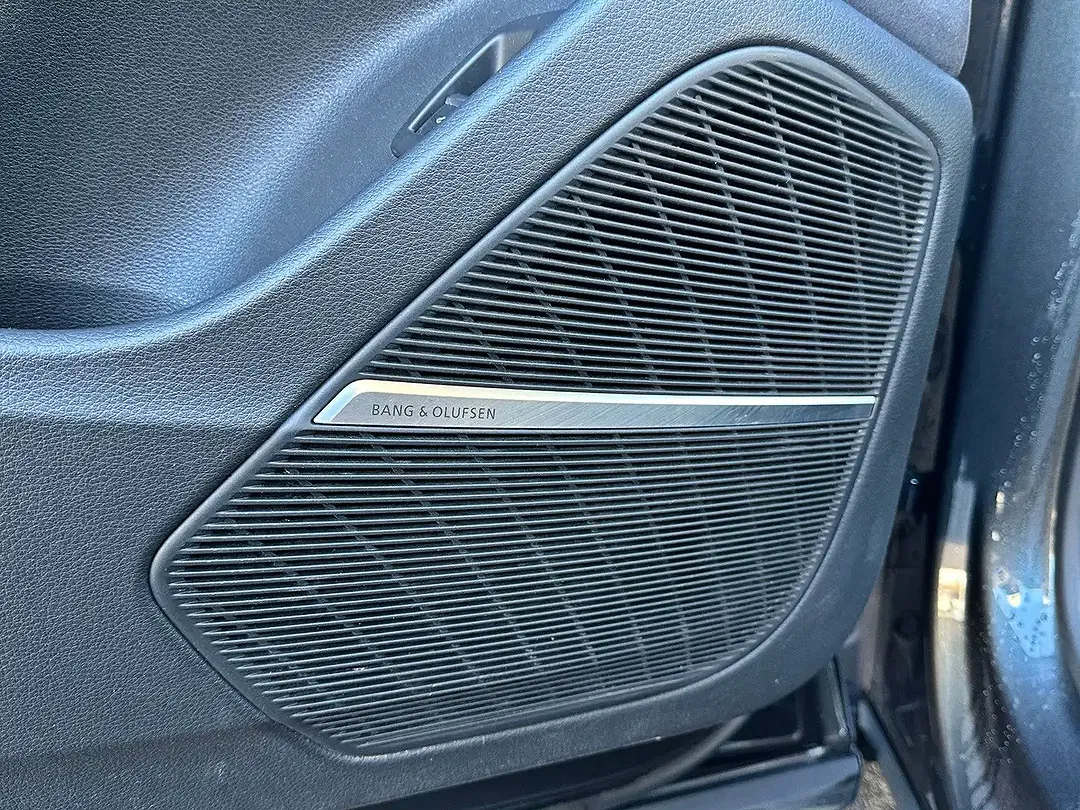 Audi RS Q8 quattro - Thumbnail 8