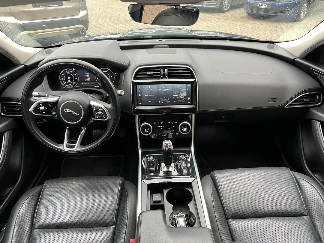 Jaguar XE AUT S - Thumbnail 14