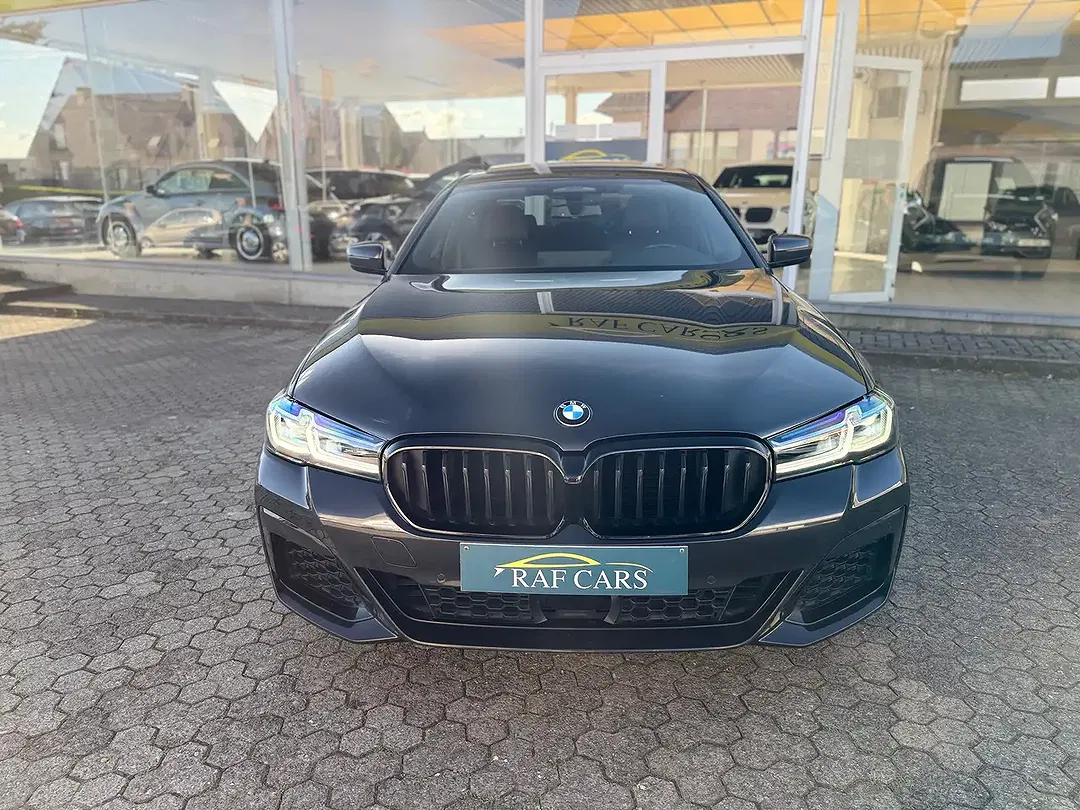 BMW 530 PHEV M Sport - Thumbnail 15