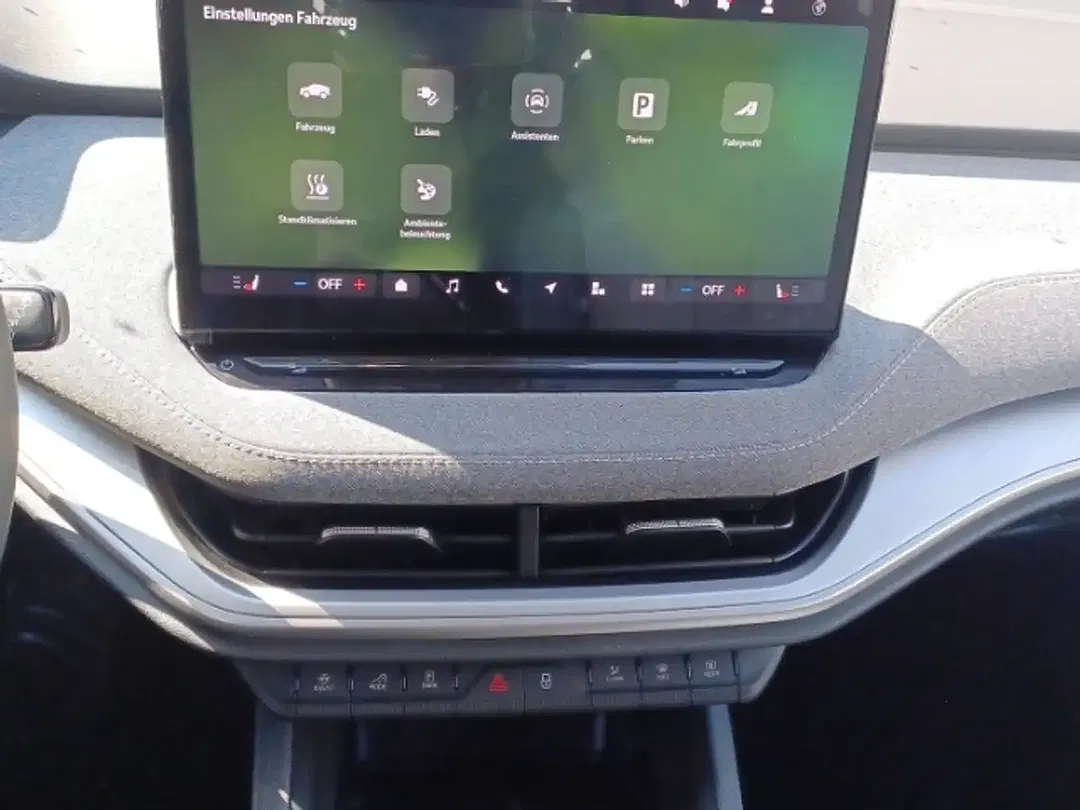 Skoda Enyaq 60 Loft - Thumbnail 10