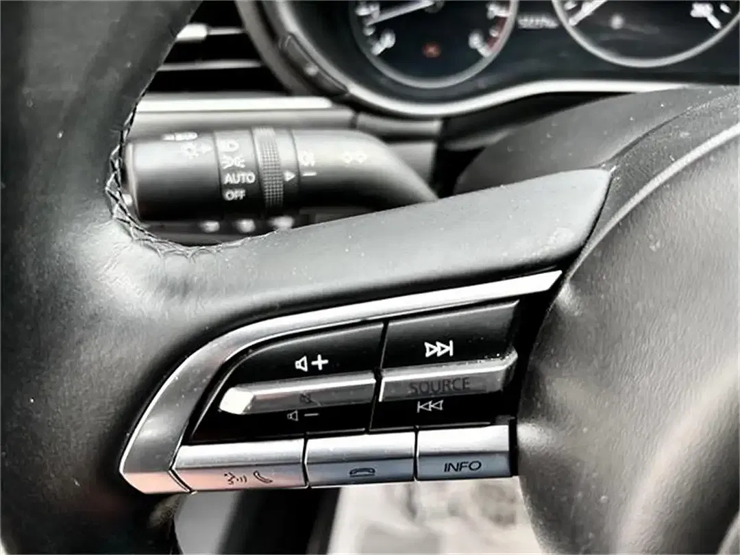 Mazda 3 e-SKYACTIV Comfort - Thumbnail 11