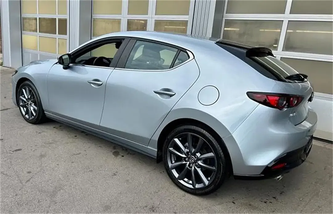 Mazda 3 e-SKYACTIV Comfort - Thumbnail 3