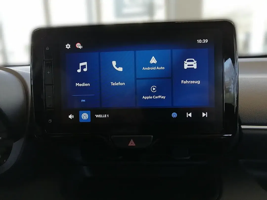 Mazda 2 Centre-Line - Thumbnail 5