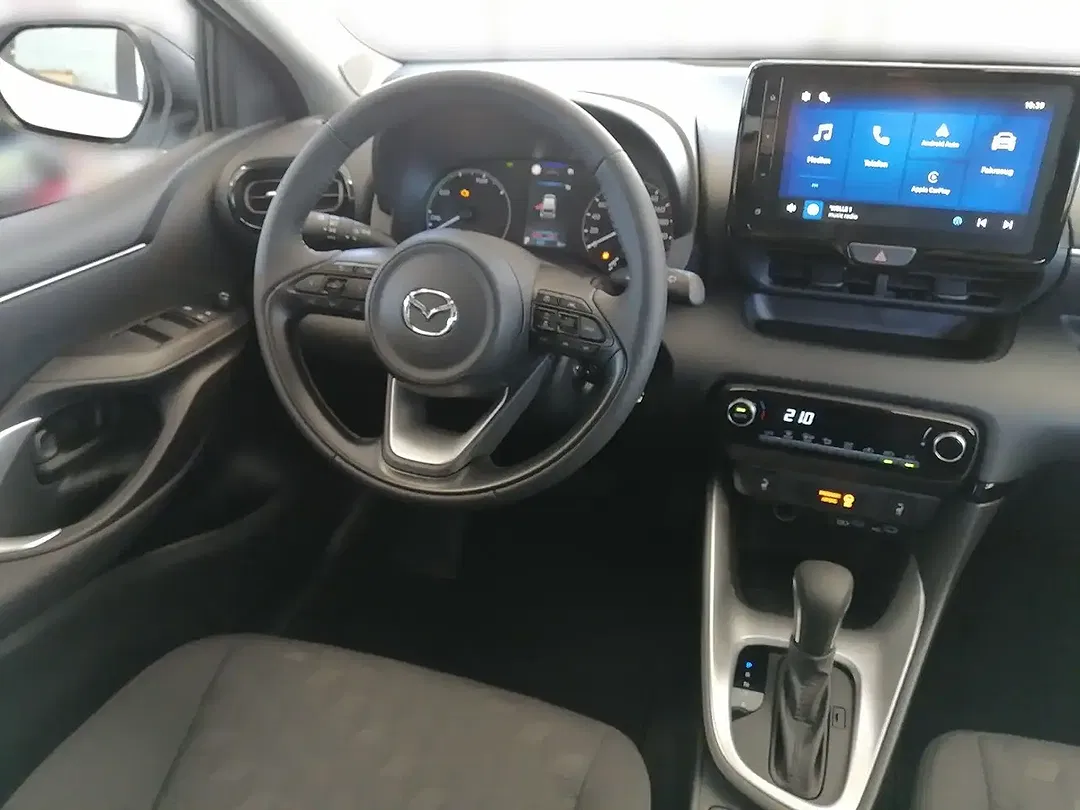 Mazda 2 Centre-Line - Thumbnail 8