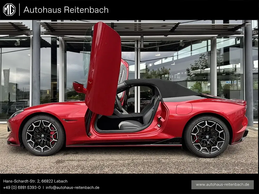 MG Cyberster - Thumbnail 11