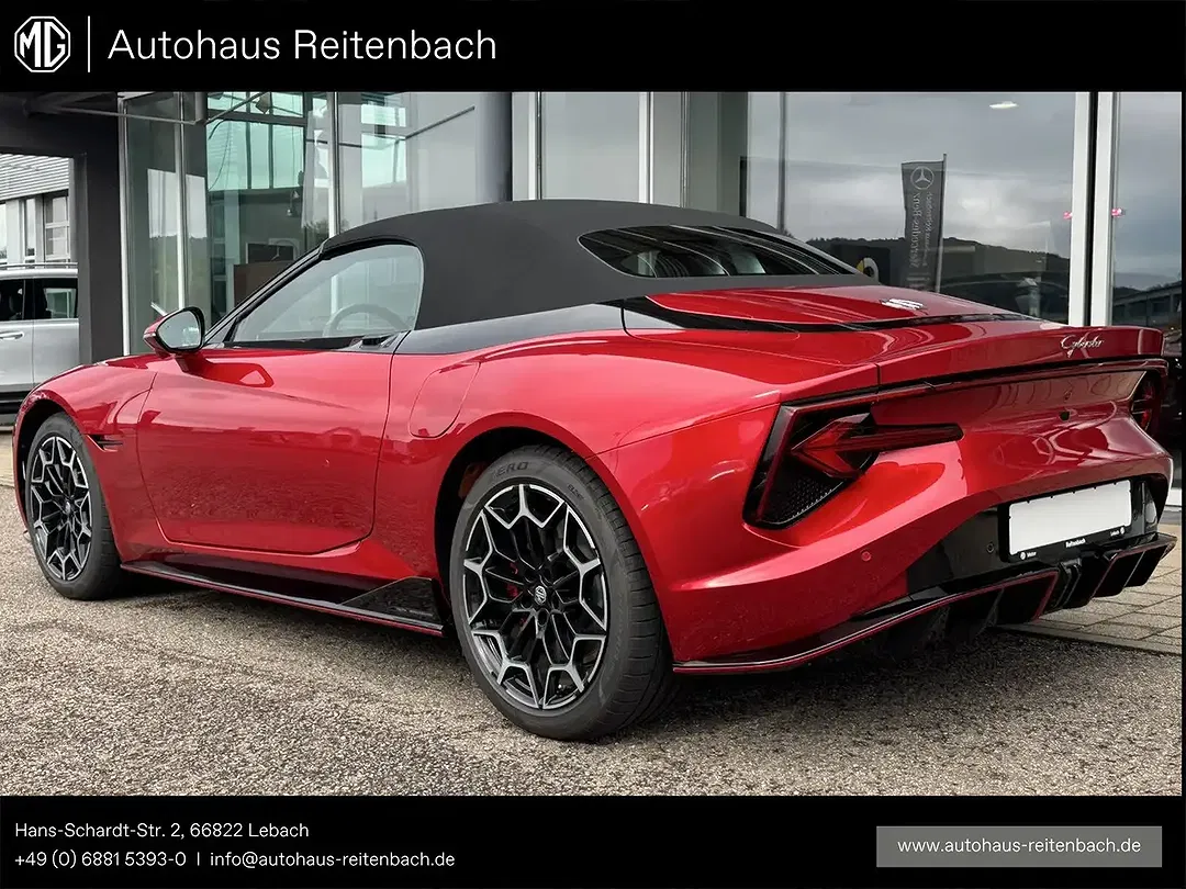 MG Cyberster - Thumbnail 4