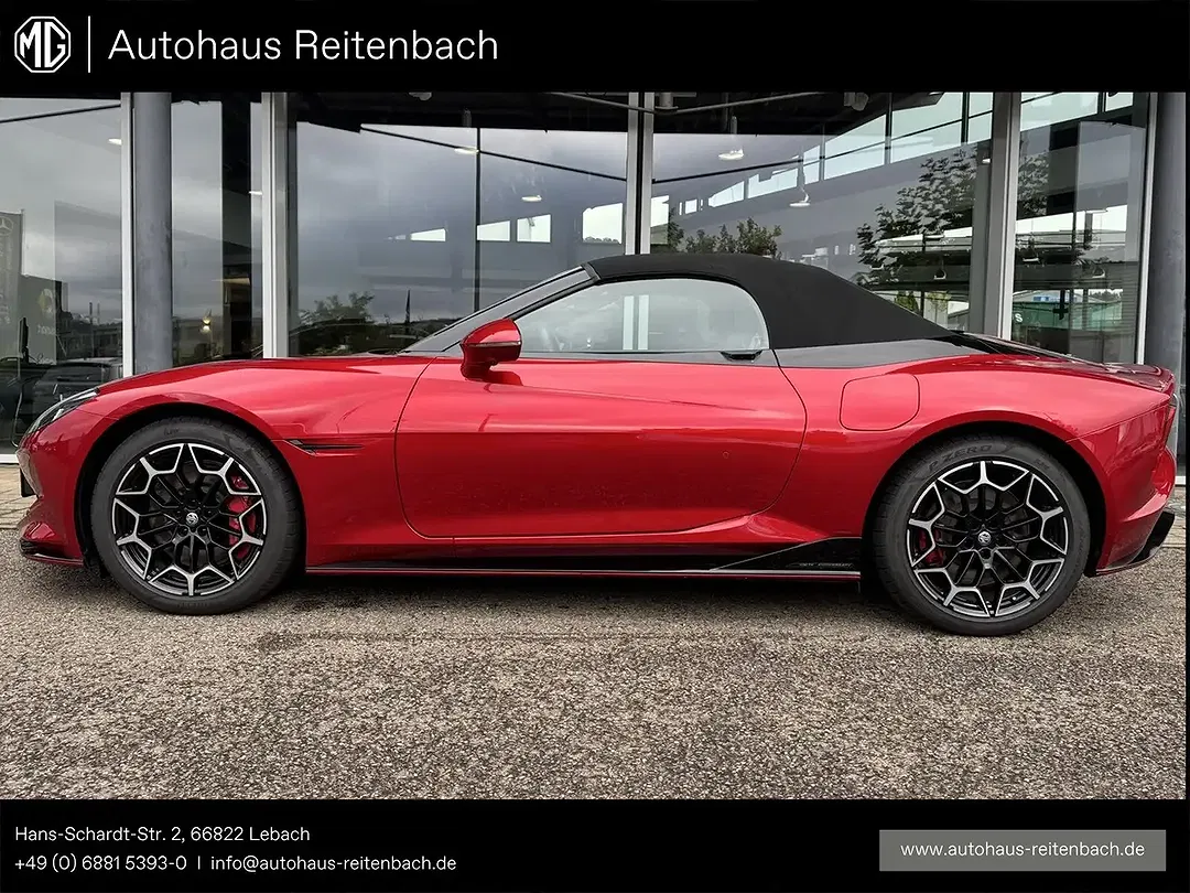 MG Cyberster - Thumbnail 9