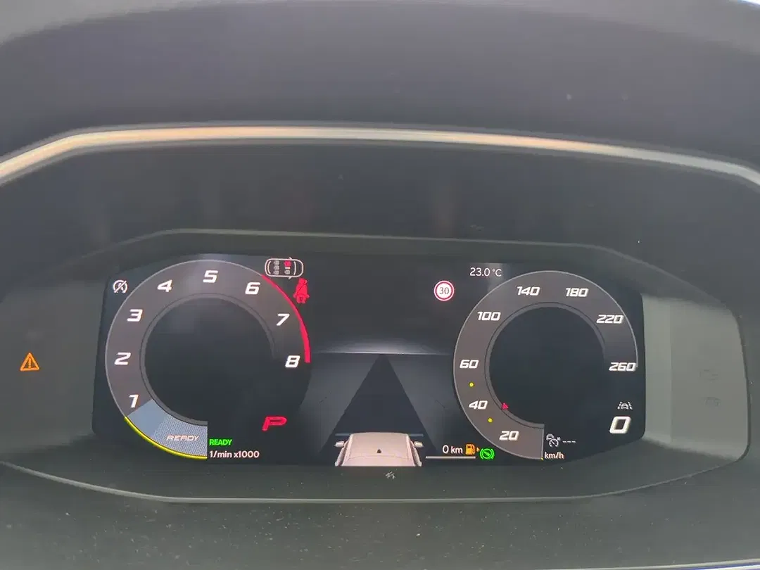 SEAT Leon 1.5 eTSI DSG Style - Thumbnail 13