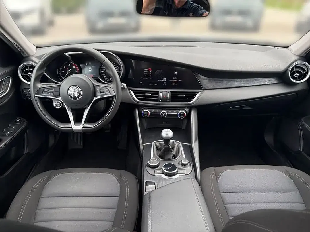 Alfa Romeo Giulia 2.2 - Thumbnail 13