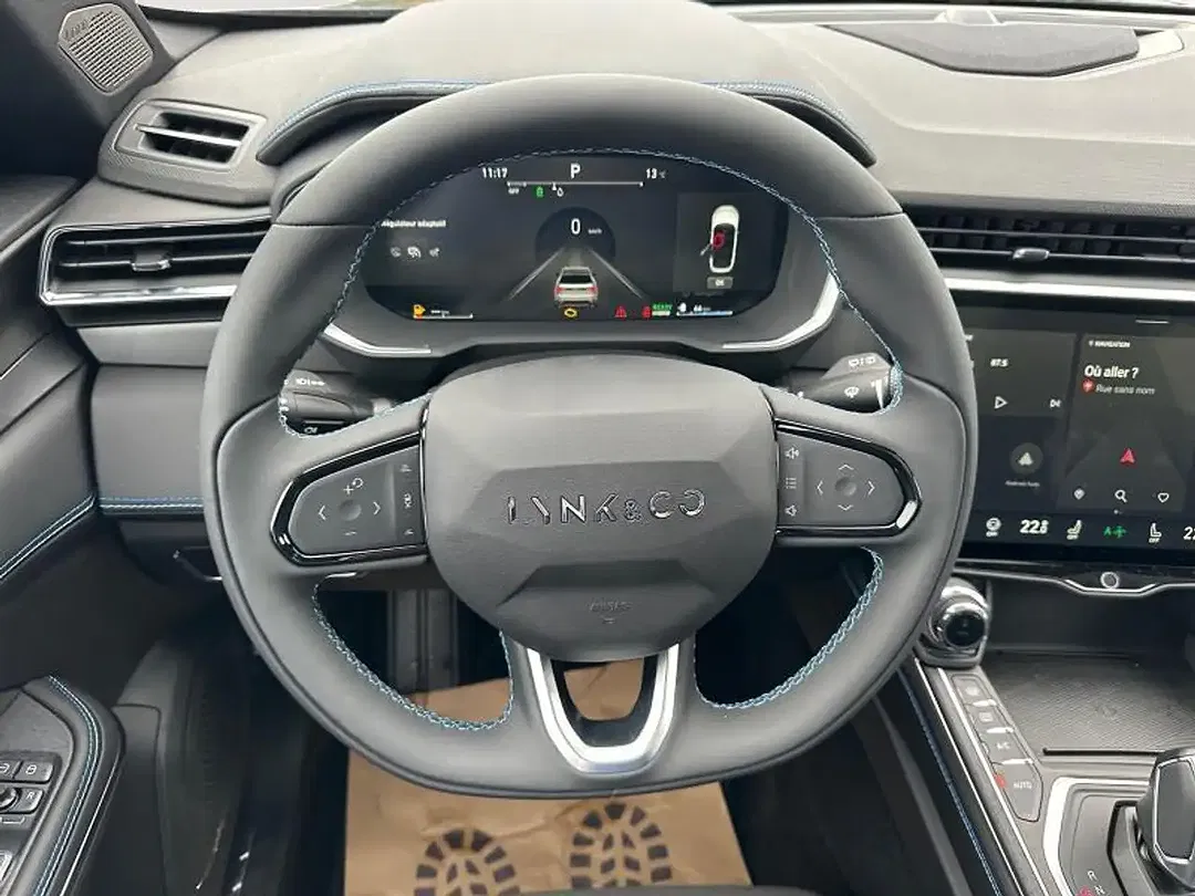 Lynk & Co 01 - Thumbnail 10