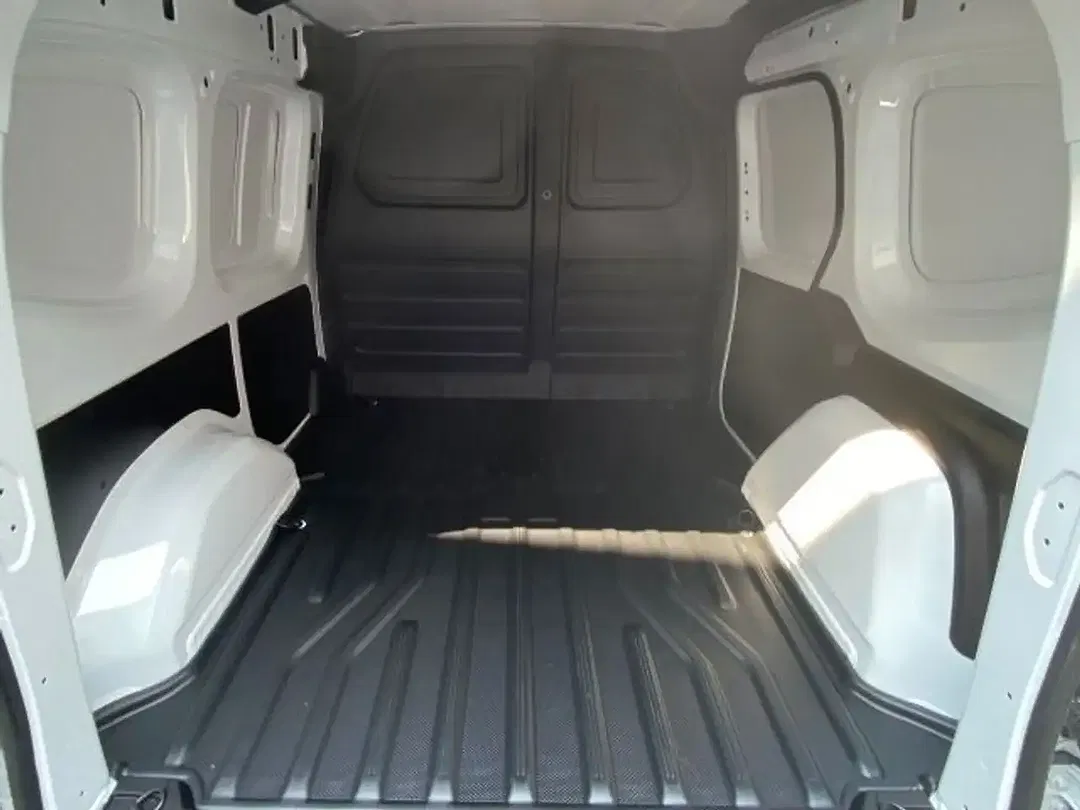 Nissan Townstar 45kWh - Thumbnail 8