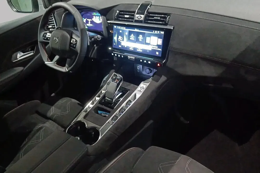 DS Automobiles DS 7 - foto 2
