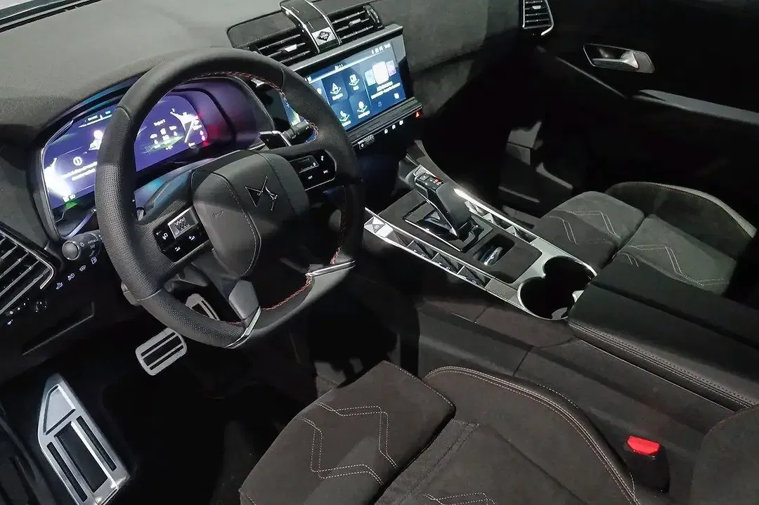 DS Automobiles DS 7 - Thumbnail 8