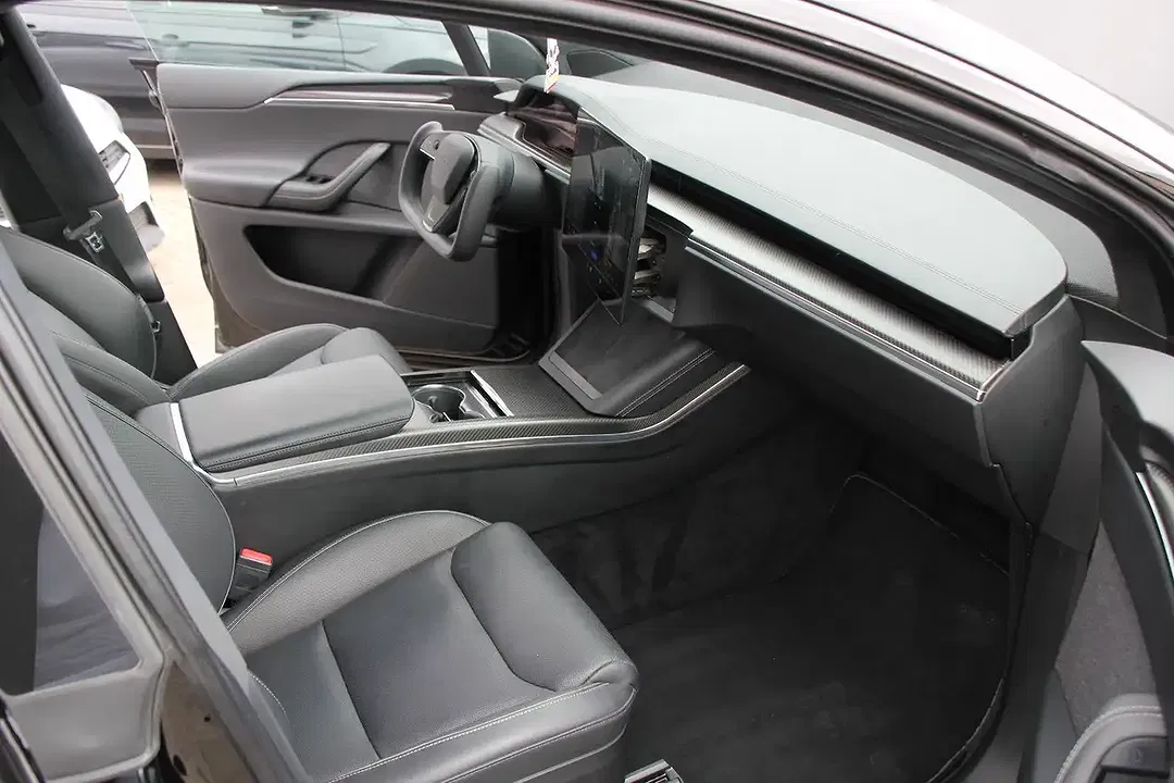 Tesla Model X Plaid - foto 15