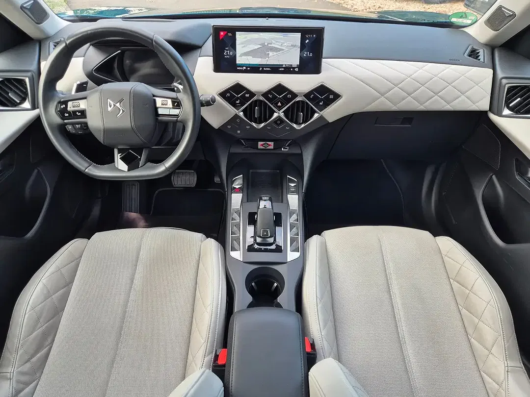 DS Automobiles DS 3 - Thumbnail 14