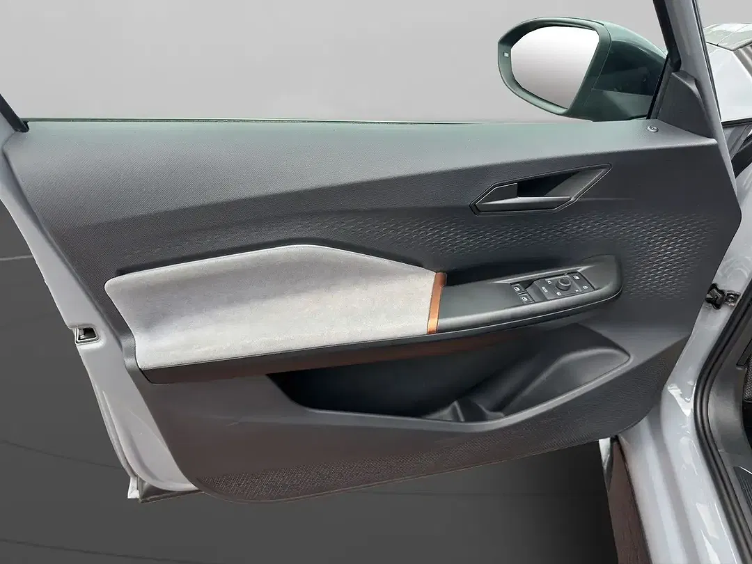 CUPRA Born - Thumbnail 10