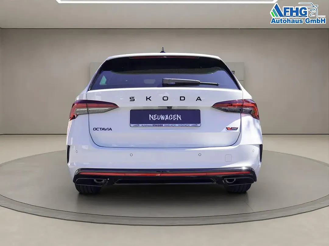 Skoda Octavia 2.0 TSI DSG vRS Combi - Thumbnail 4