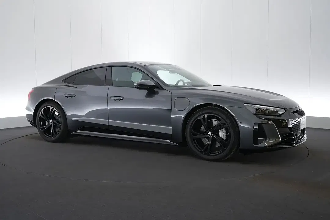 Audi TTS quattro - Thumbnail 4