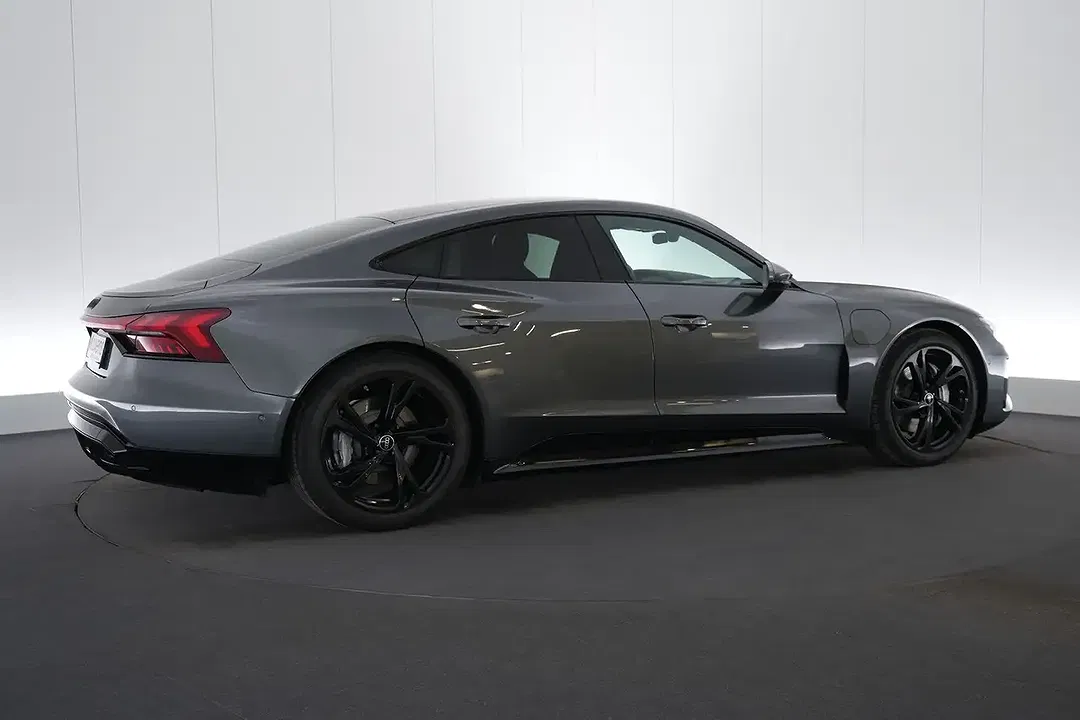 Audi TTS quattro - Thumbnail 6