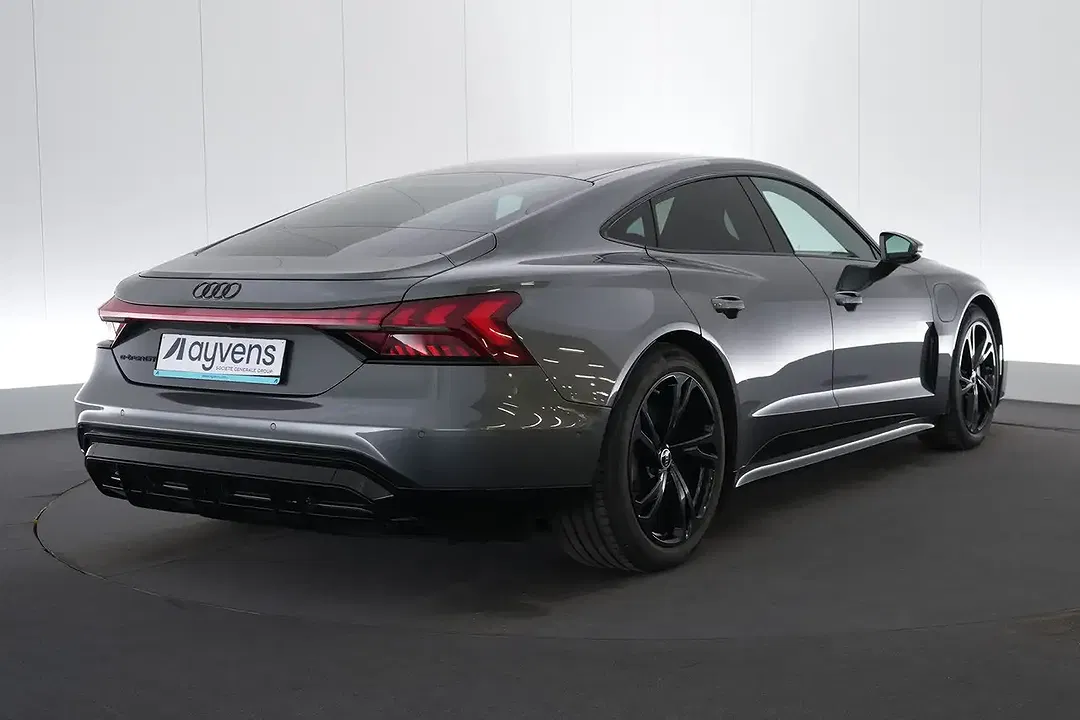 Audi TTS quattro - Thumbnail 7