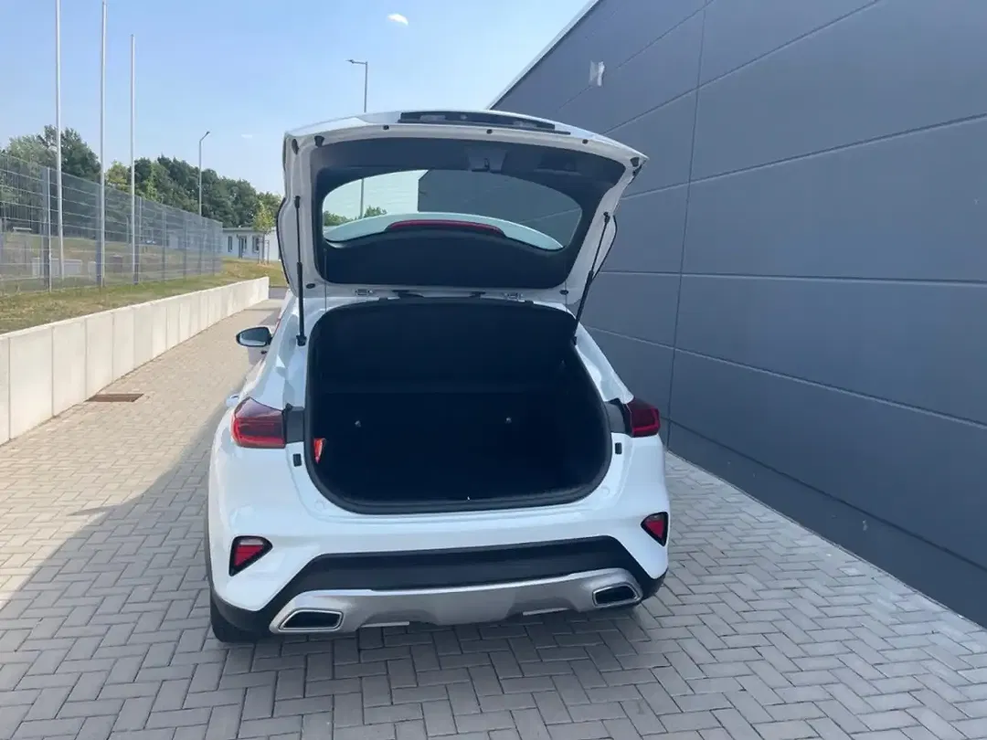 Kia XCeed 1.6 PHEV Spirit - Thumbnail 13