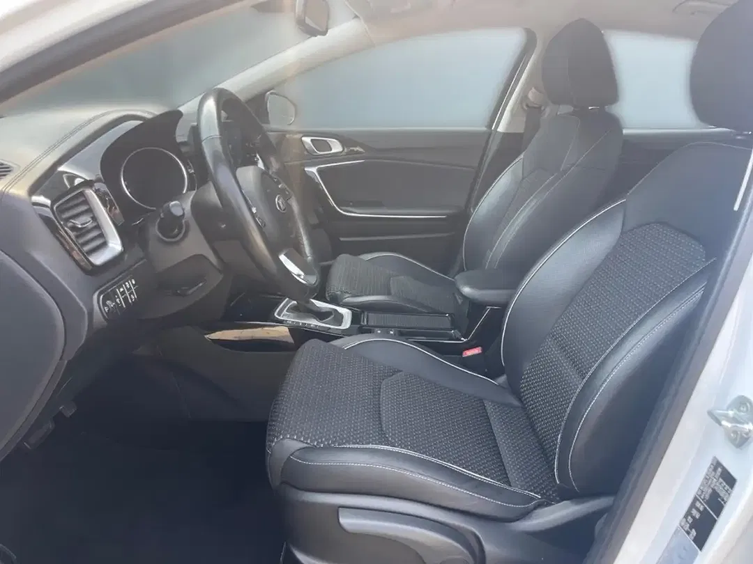 Kia XCeed 1.6 PHEV Spirit - Thumbnail 8