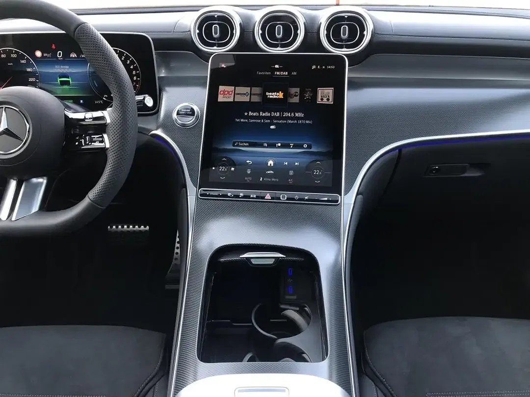 Mercedes-Benz GLC 300 4MATIC AMG MBUX Burmester Night - foto 14