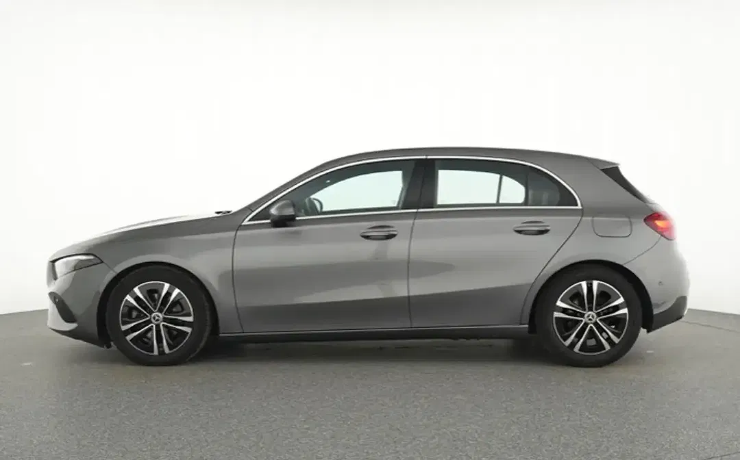 Mercedes-Benz A 180 - Thumbnail 13