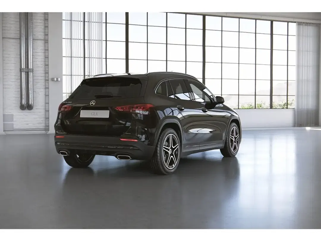 Mercedes-Benz GLA 200 Night - Thumbnail 2