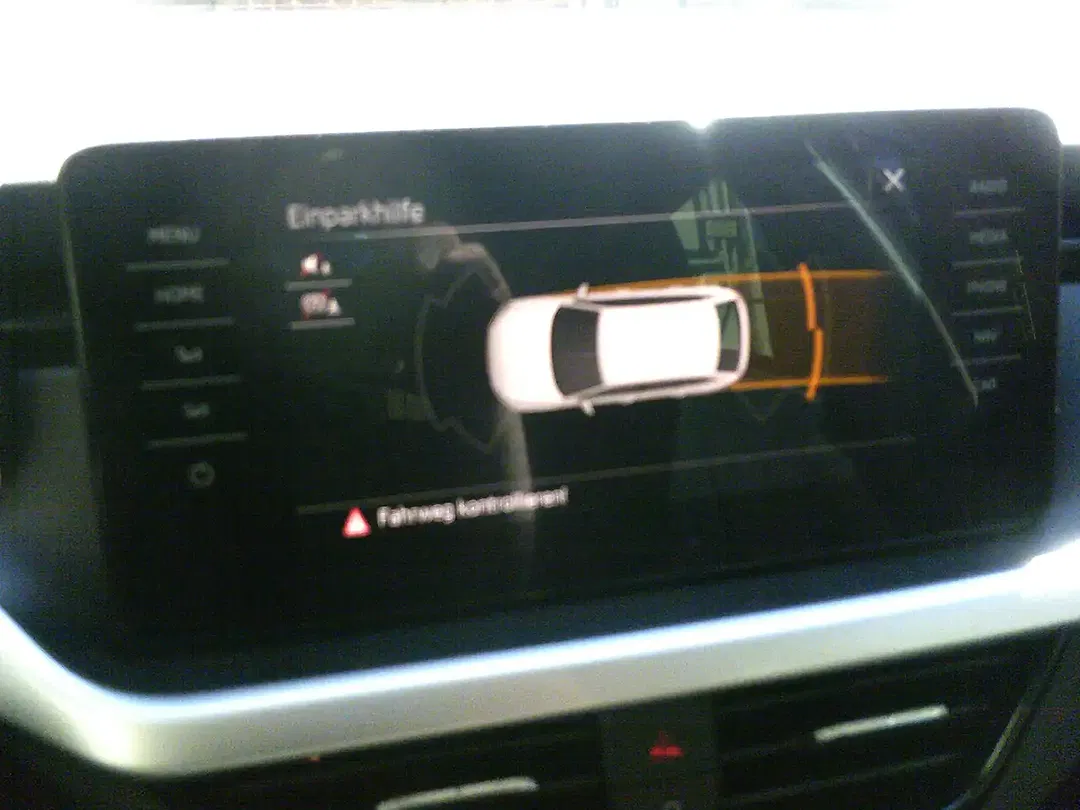 Skoda Scala Drive - Thumbnail 12